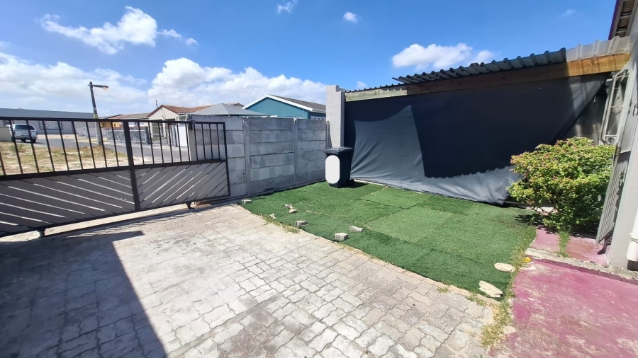 5 Bedroom Property for Sale in Westgate Western Cape
